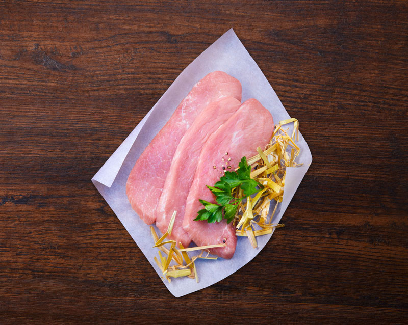SS08359-Strohschwein-Schnitzel